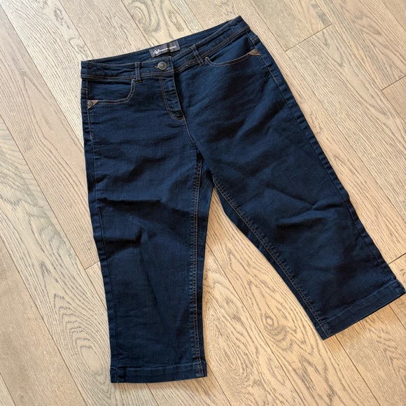 Reitmans Pants - Reitmans Navy Ankle Jeans